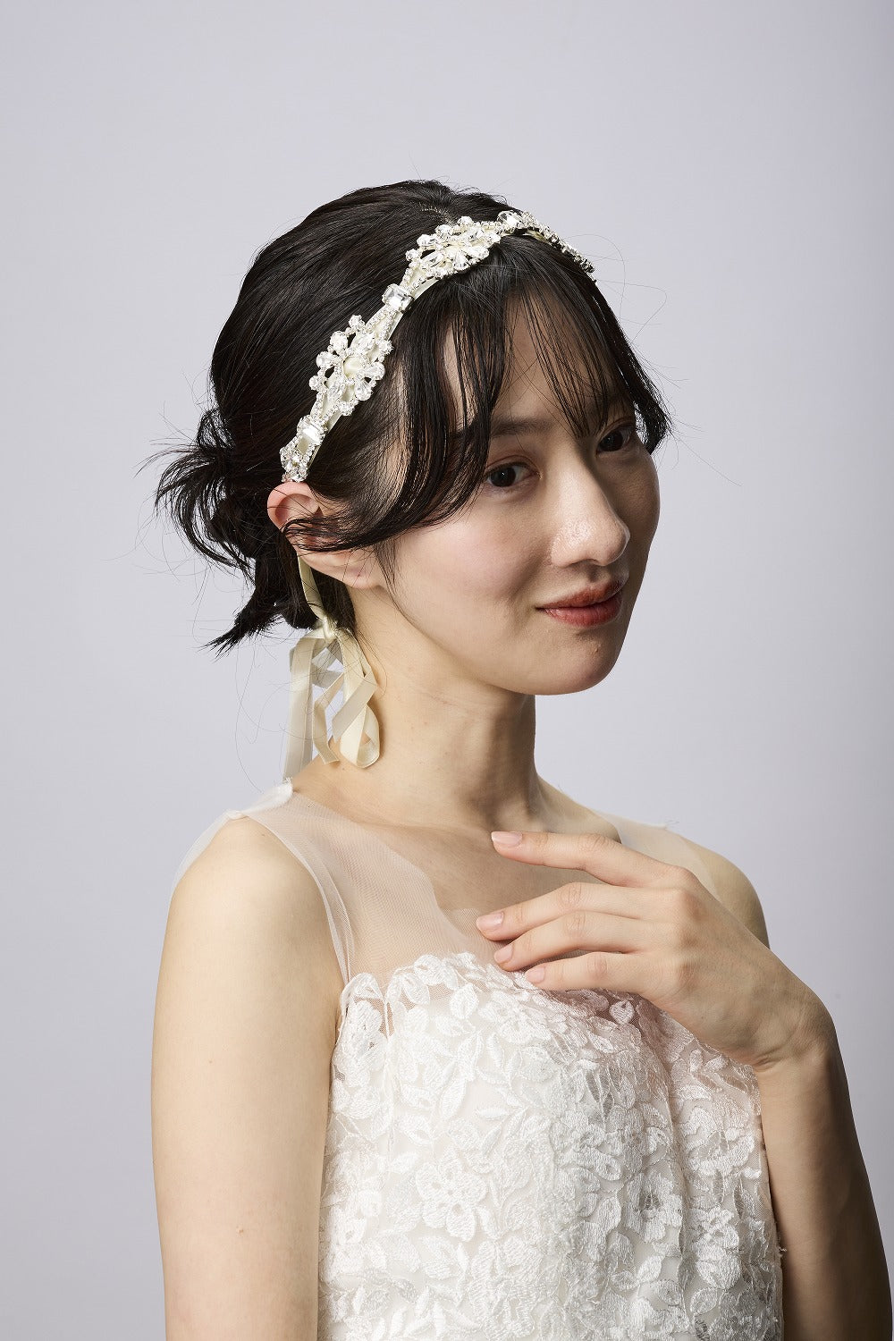 ブライダルヘッドドレス 贅沢クリスタルビジュー リボンカチューシャティアラ LH-U134